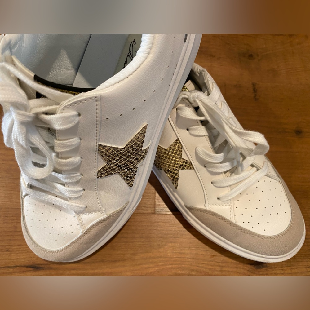 Vintage Havana White and Gold Sneakers